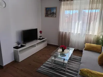 TV i/ili zabavni centar u objektu Apartman Petra