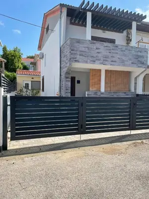 Zgrada u kojoj se nalazi apartman