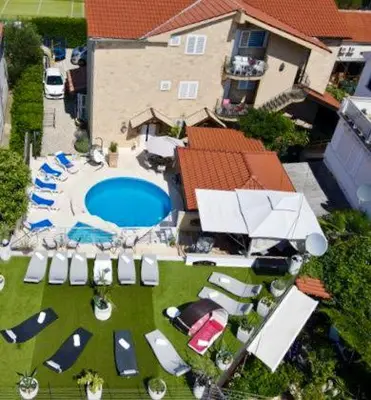 Bazen u objektu Apartments Rustika Toscana ili u blizini