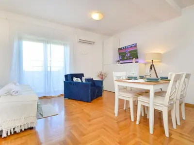 TV i/ili zabavni centar u objektu Apartment Bilice by Interhome