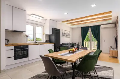Kuhinja ili čajna kuhinja u objektu Divine Apartment Drnis - 