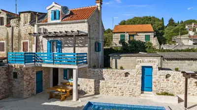 Zgrada u kojoj se nalazi apartman