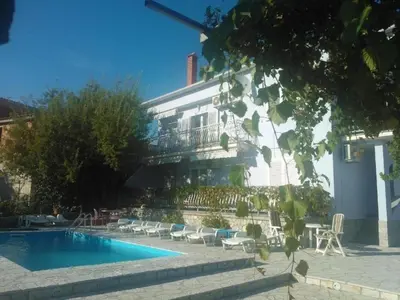 Bazen u objektu Apartment Jerine 2 ili u blizini