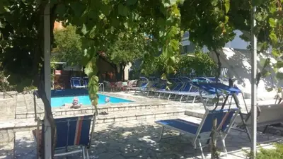 Bazen u objektu Apartment Jerine 2 ili u blizini