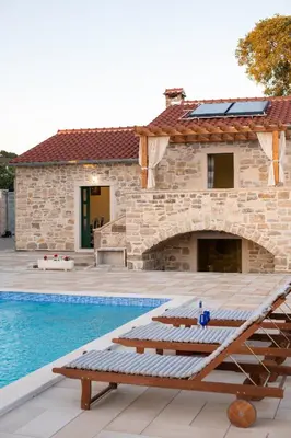 Bazen u objektu Family friendly house with a swimming pool Primosten Burnji, Primosten - 21068 ili u blizini