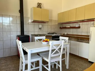 Kuhinja ili čajna kuhinja u objektu Holiday home Ante