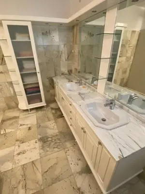 Kupaonica u objektu Red Hill Beach House - stunning 3-story residence