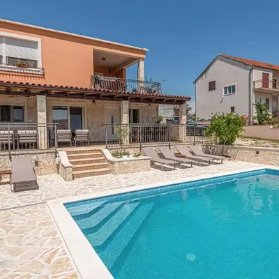 3 Bedroom Lovely Apartment In Vrpolje