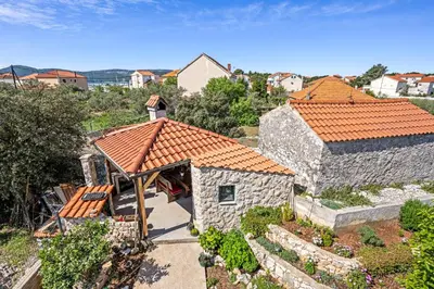 Zgrada u kojoj se nalazi apartman