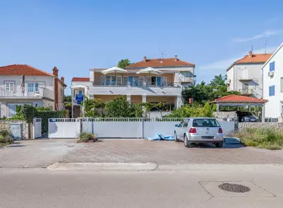 Zgrada u kojoj se nalazi apartman