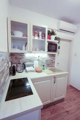 Kuhinja ili čajna kuhinja u objektu Apartment Little Jewel