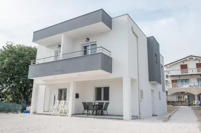 Zgrada u kojoj se nalazi apartman
