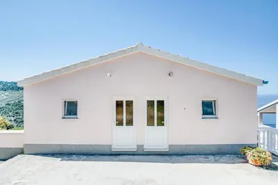 Zgrada u kojoj se nalazi apartman