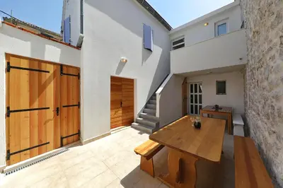 Zgrada u kojoj se nalazi apartman