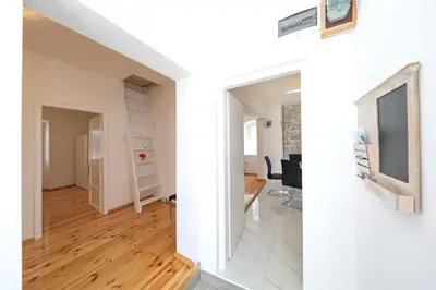 TV i/ili zabavni centar u objektu Stone House apartments in the center of Murter town