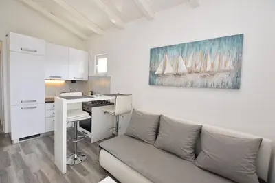 Kuhinja ili čajna kuhinja u objektu Apartments Zorana