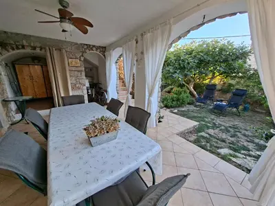 Vrt u objektu Stone House with garden Laganini