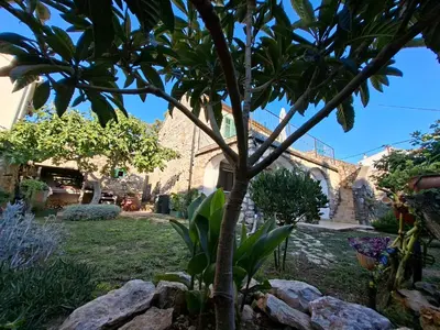 Vrt u objektu Stone House with garden Laganini