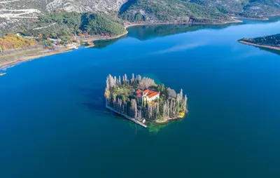 Priroda u blizini vila