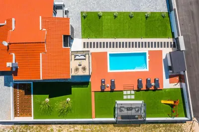 Bazen u objektu Villa Luna Luxury apartment ili u blizini