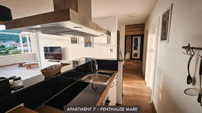 Kuhinja ili čajna kuhinja u objektu Casa Mili Jezera