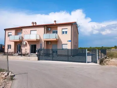 Zgrada u kojoj se nalazi apartman