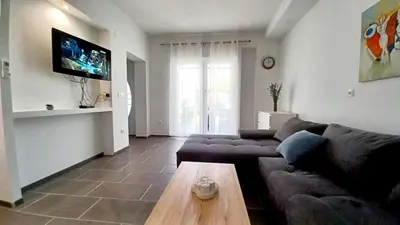 TV i/ili zabavni centar u objektu Tonka