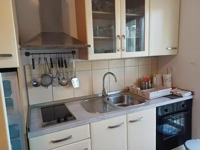 Kuhinja ili čajna kuhinja u objektu Apartmaji Mia, otok Murter