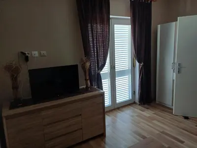 TV i/ili zabavni centar u objektu Apartmaji Mia, otok Murter