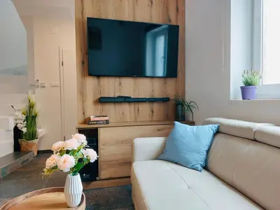 TV i/ili zabavni centar u objektu Kuća za odmor Svelena Vodice