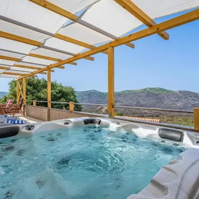 Awesome Home In Grebastica With Wifi