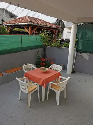 Balkon ili terasa u objektu Apartmani Vana