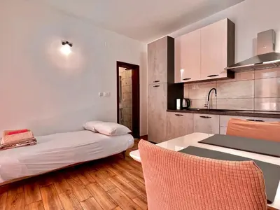 Kuhinja ili čajna kuhinja u objektu Conte Čikarini