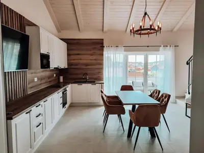 Kuhinja ili čajna kuhinja u objektu STONE HOUSE JEZERA