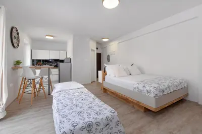Krevet ili kreveti u jedinici u objektu Studio Apartman MAX center of the old town free parking beautiful view