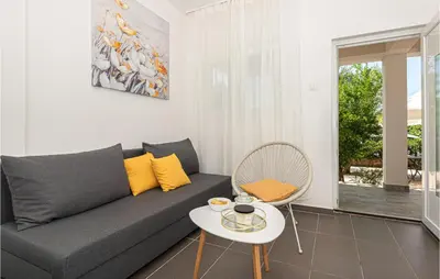 Tlocrt objekta 2 Bedroom Cozy Apartment In Zaboric