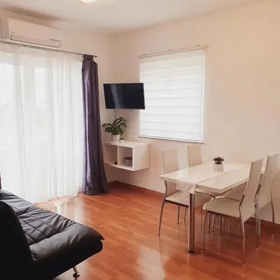 TV i/ili zabavni centar u objektu Apartments Marti