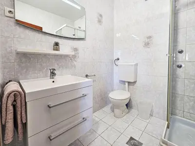 Kupaonica u objektu Apartment Aquanur-5 by Interhome
