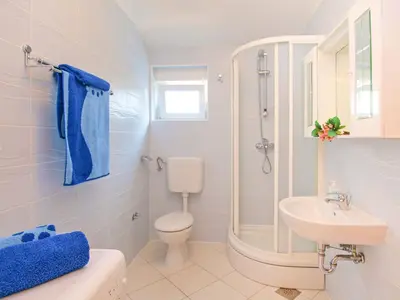 Kupaonica u objektu Holiday Home Darena by Interhome