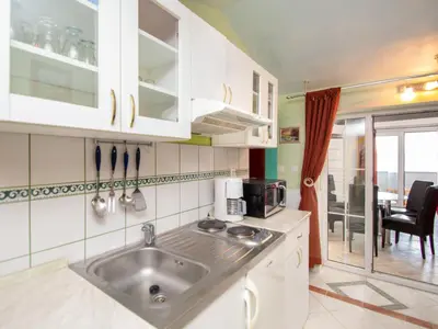 Kuhinja ili čajna kuhinja u objektu Apartment Ivana-4 by Interhome
