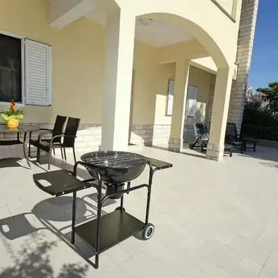 Apartment Ante-1 by Interhome