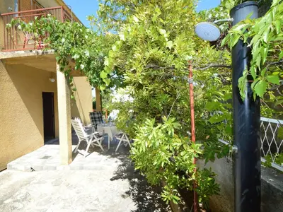 Vrt u objektu Apartment Slađana by Interhome