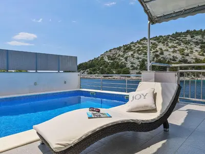 Bazen u objektu Holiday Home Villa Antonija by Interhome ili u blizini