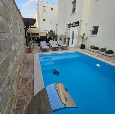 Bazen u objektu Apartmani Datea ili u blizini