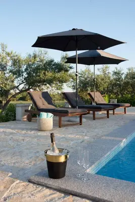 Bazen u objektu MY DALMATIA - Authentic Villa Storia with private heated pool ili u blizini
