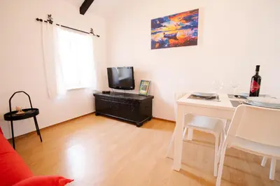 TV i/ili zabavni centar u objektu Apartman Marija