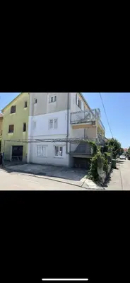 Zgrada u kojoj se nalazi apartman
