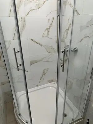 Kupaonica u objektu Apartmani Tratinčica