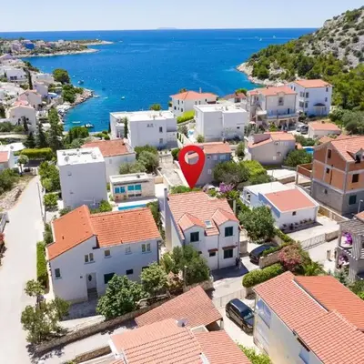 Apartments by the sea Razanj