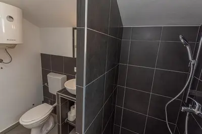 Kupaonica u objektu Apartments Folk